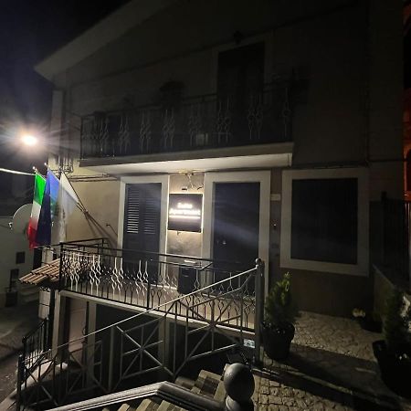 Castel Di Sangro Suite Apartment Buitenkant foto